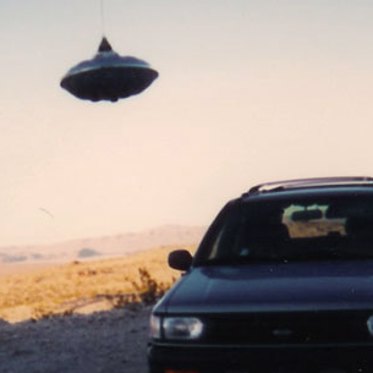 Faking a Flying Saucer Crash