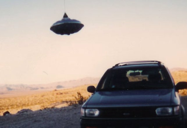 Faking a Flying Saucer Crash