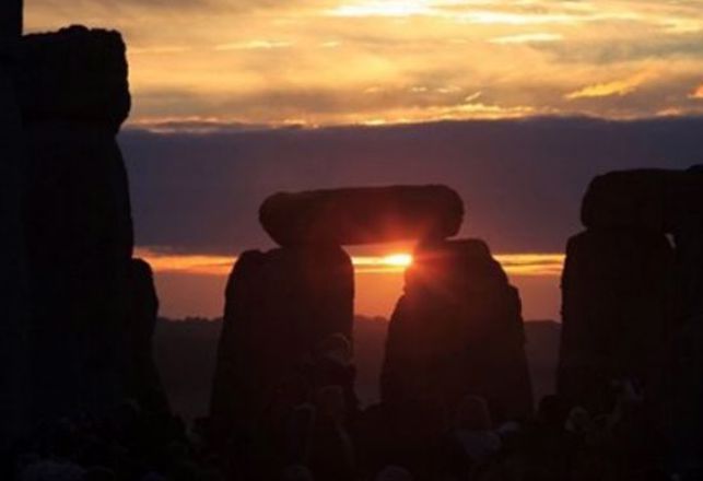 Will Structures Stop Stonehenge’s Summer Solstice Sunrises?