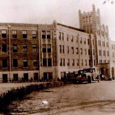 Get Ready to Book Yourself a Room at the Waverly Sanatorium