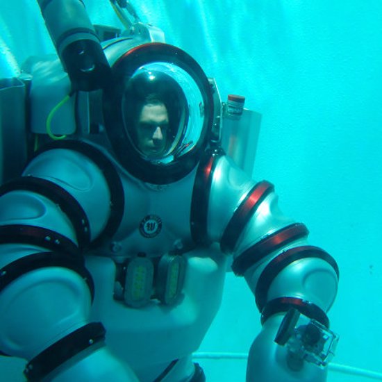 Wearable Submarine to Hunt for Rad Computer