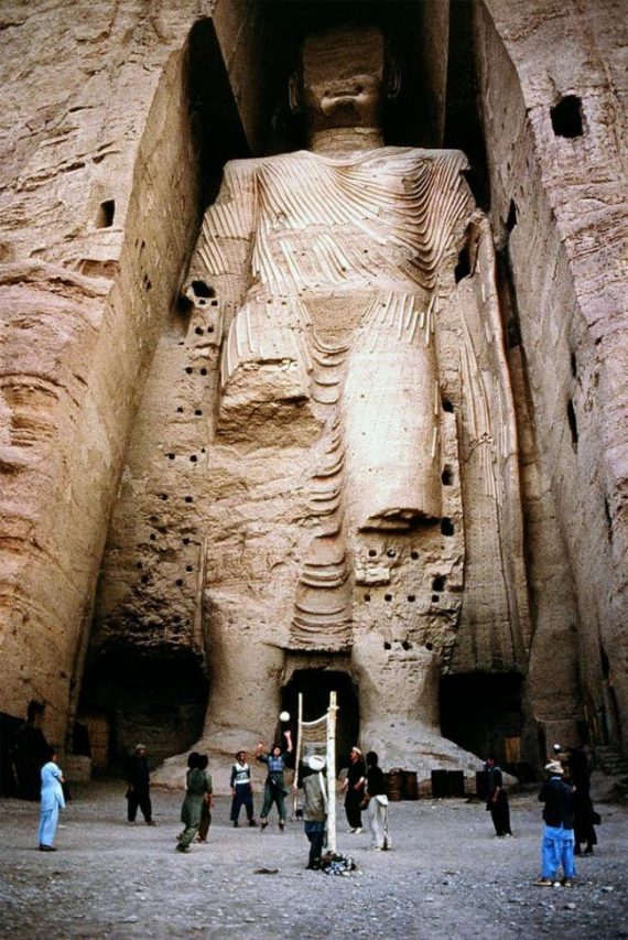 bamiyan buddhas 570x853