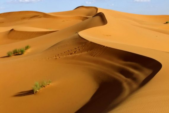 sand dunes of morocco 570x380