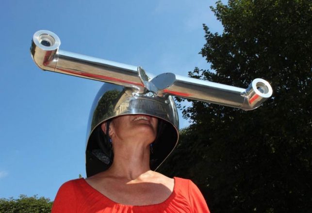 Helmets Help Humans See Like Hammerheads and Horses