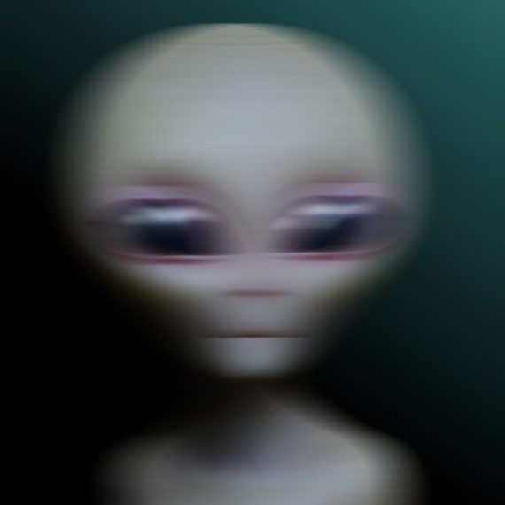 blurry alien 570x570