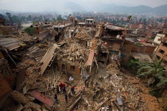 nepal earthquake aftermath 570x380