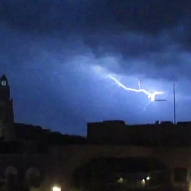 UFOs Visit Storms in Moscow, Illinois and Delaware