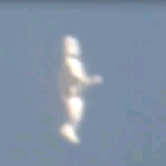 Flying Humanoid Over Los Angeles Seen by Multiple Witnesses