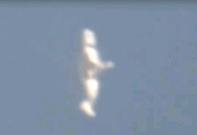 Flying Humanoid Over Los Angeles Seen by Multiple Witnesses