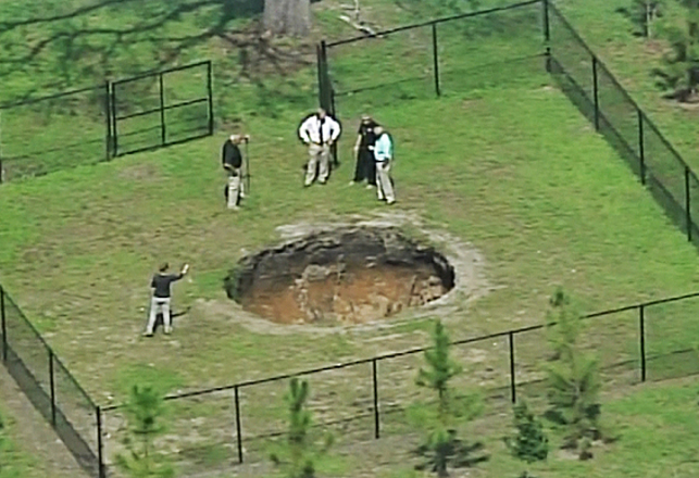 Mysterious Killer Sinkhole Opens Up Again in Florida