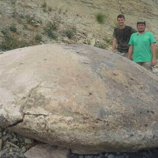 Huge Flying Saucer-Shaped Stone Found in Russia