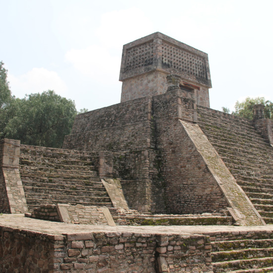 Pyramids May Be Drawing UFOs to Mexico