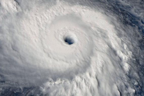 typhoon 570x380