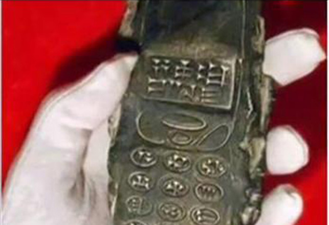 Ancient Tablet Looks Like Cell Phone With Cuneiform Keys
