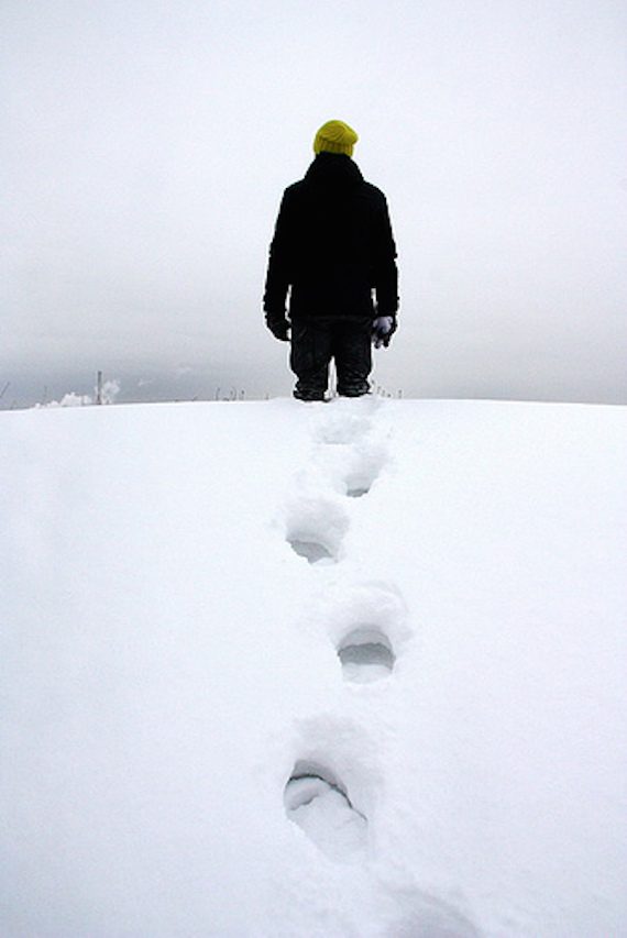 snow-footprints8
