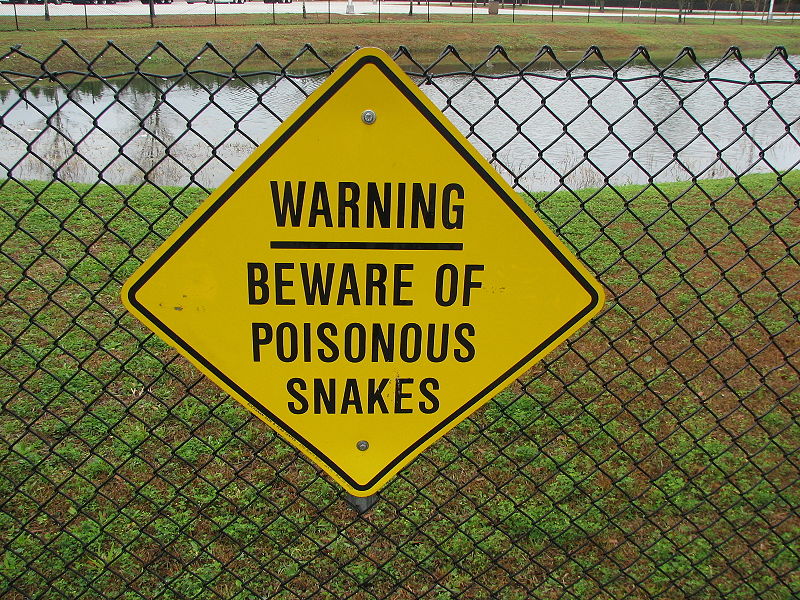 800px Poisonous snake warning sign