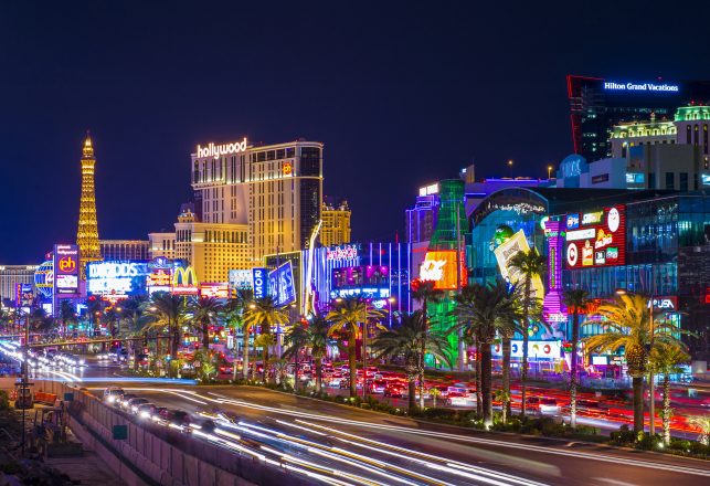 Las Vegas is Betting on Kinetic Streetlights