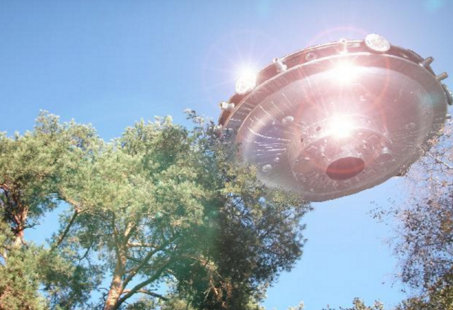 The UFO Phenomenon: Science, or Conspiracy?