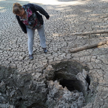 Russian Lake Vanishes Overnight; Oregon Lake Drains Annually