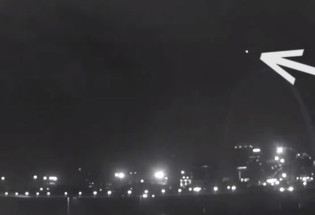 UFO Over Gateway Arch in St. Louis Still Unsolved