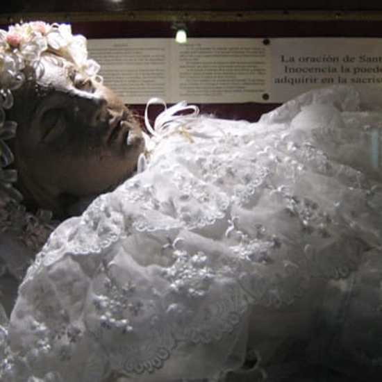 300-Year-Old Preserved Corpse Appears to Opens Its Eyes