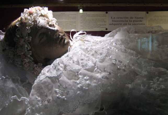300-Year-Old Preserved Corpse Appears to Opens Its Eyes