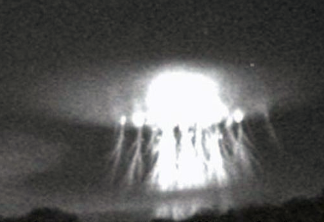 UFOlogists Claim Rare Jellyfish Sprite Is A Cover-Up