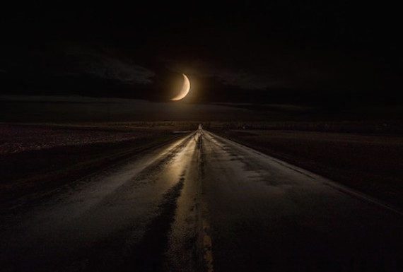 260635-nature-landscape-rain-highway-road-moon-iowa-midnight-sky-dark-moonlight-736x459