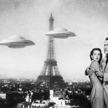 Survey Says Spotting UFOs is Good For Your Sex Life