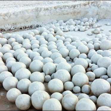 Giant Snowballs Mysteriously Appear in Siberia