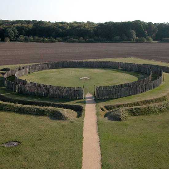 Mysterious New “Ritual Complex” Found Near Stonehenge