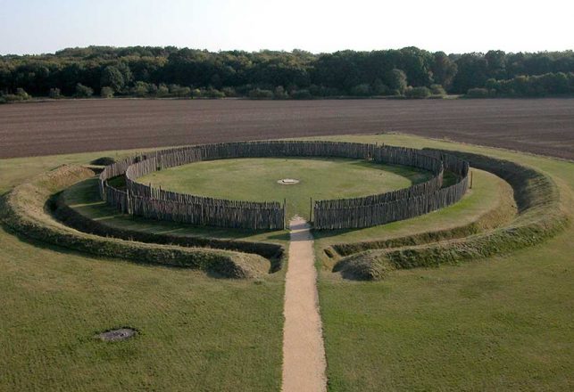 Mysterious New “Ritual Complex” Found Near Stonehenge