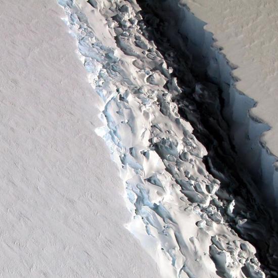 Massive Crack Across Antarctica Could Expose Frozen Atlantis