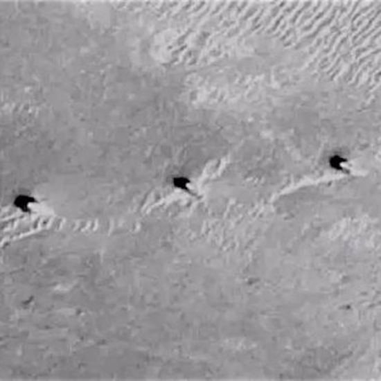 Alien Hunters Spot Trio Of Mile-High “Towers” On Mars