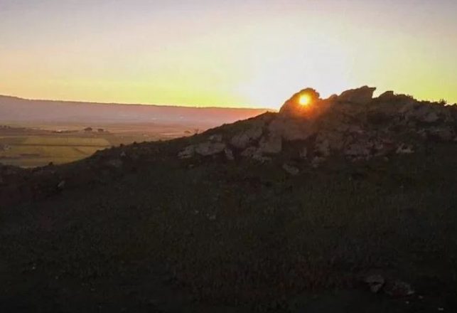 Strange Sicilian Standing Stone Syncs With Solstice