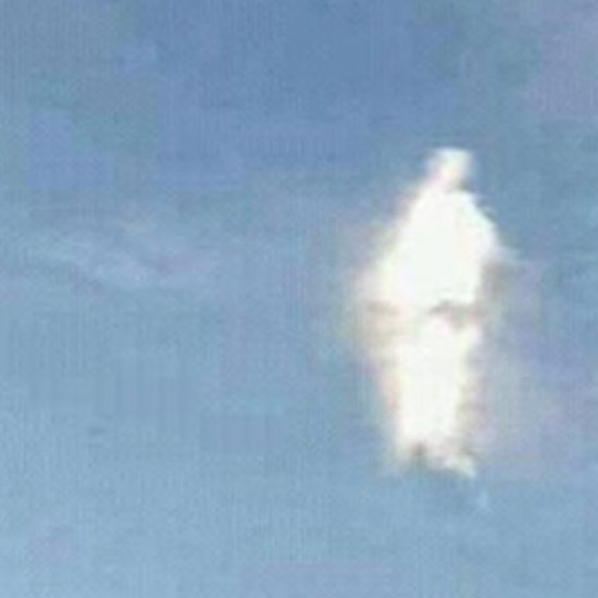 Apparition of Jesus Appears In Sky