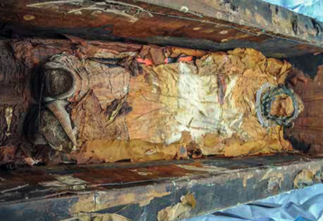 Mysterious Ancient Chinese Mummy Buried with Greek Goddesses