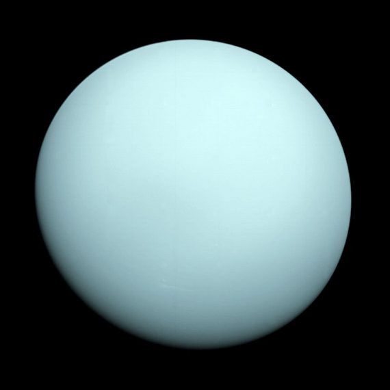 voyager Uranus 570x570