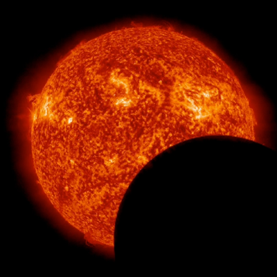 Blackout: Strange Phenomena That Occurs During Solar Eclipses