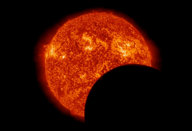 Blackout: Strange Phenomena That Occurs During Solar Eclipses