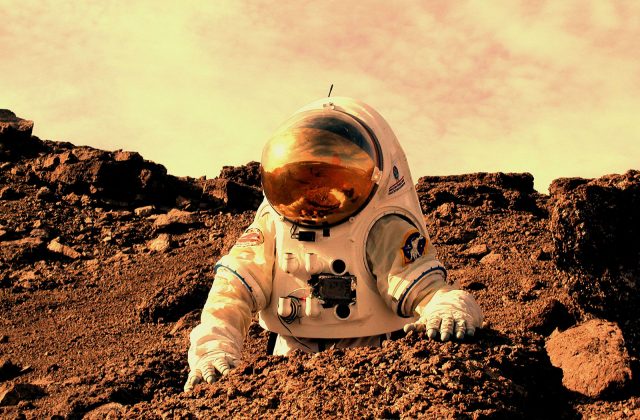 Astronaut working on Mars 640x420