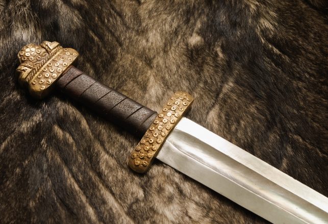 Reindeer Hunters Find Mysterious 1,000-Year-Old Viking Sword