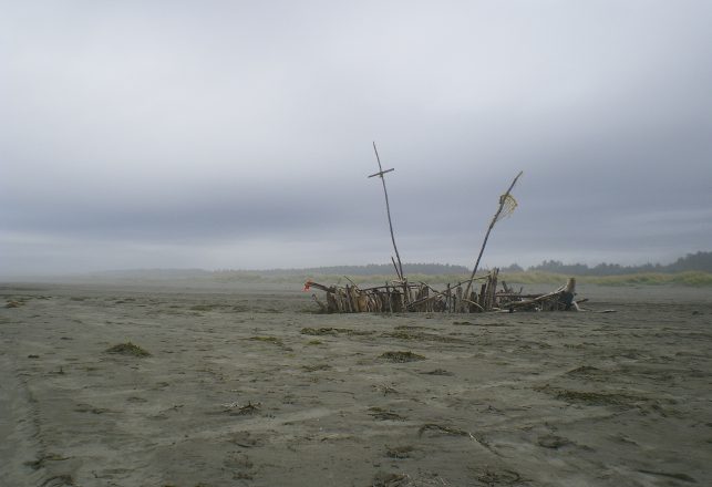 ‘Ghost Ship’ Crewed by Mannequins Washes Up in Florida