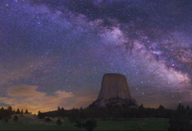 UFO Seekers Flock to Devils Tower Seeking Close Encounters