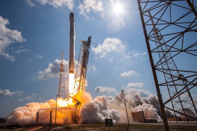 spacex1 640x426