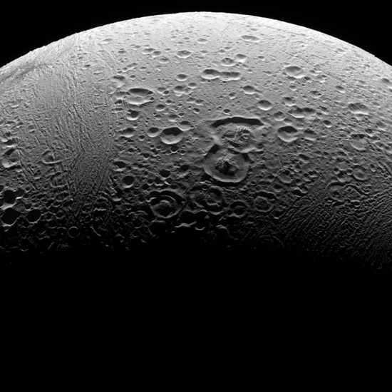 Russian Billionaire to Fund Trip to Saturnian Moon Enceladus