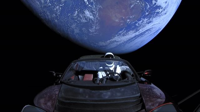 Elon Musks Tesla Roadster 40110297852 640x360