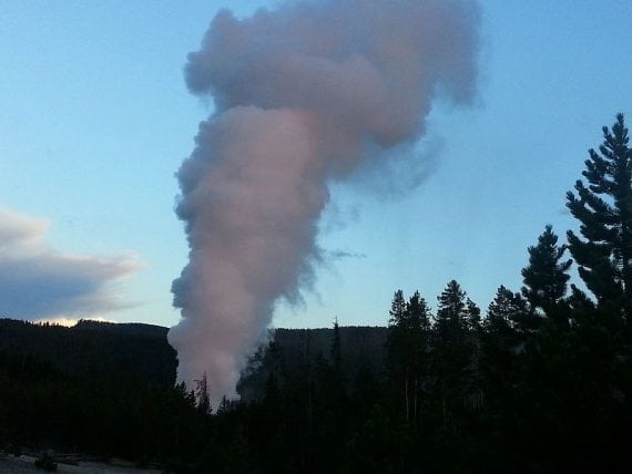Steamboat Geyser eruption steam phase 9446347288 570x428