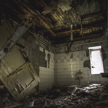 Haunted Abandoned Mental Asylum Sold for $1 to Make Way for Homes