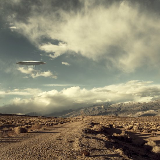 Former NASA Engineer Argues We Should Take UFOs Seriously